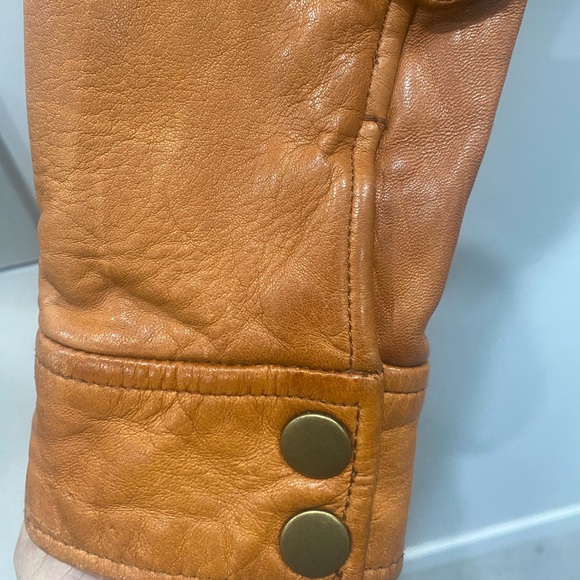 GAP Leather Bomber Jacket - Picture 4 of 9
